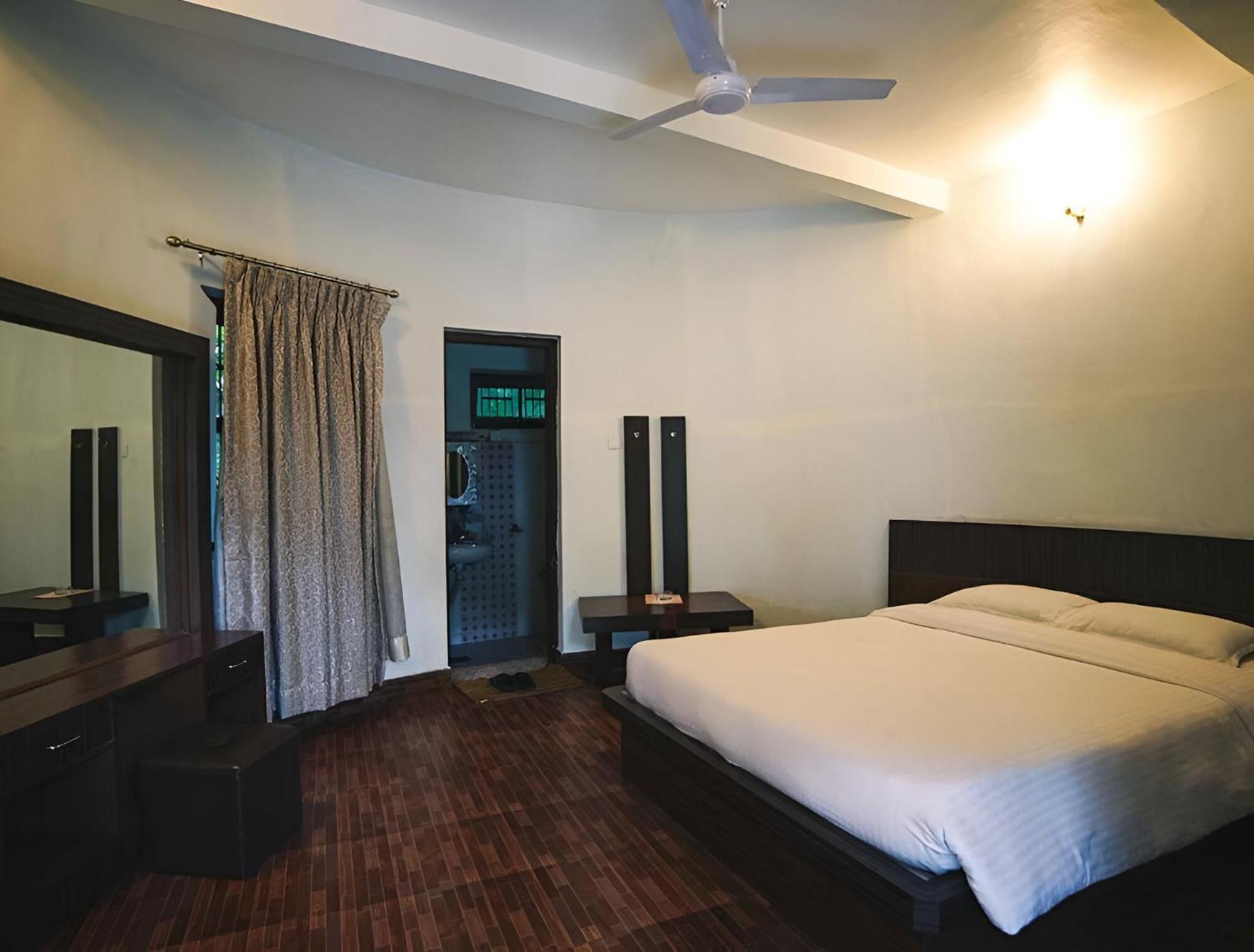 Presidency Resort Upardang Gadhi Buitenkant foto