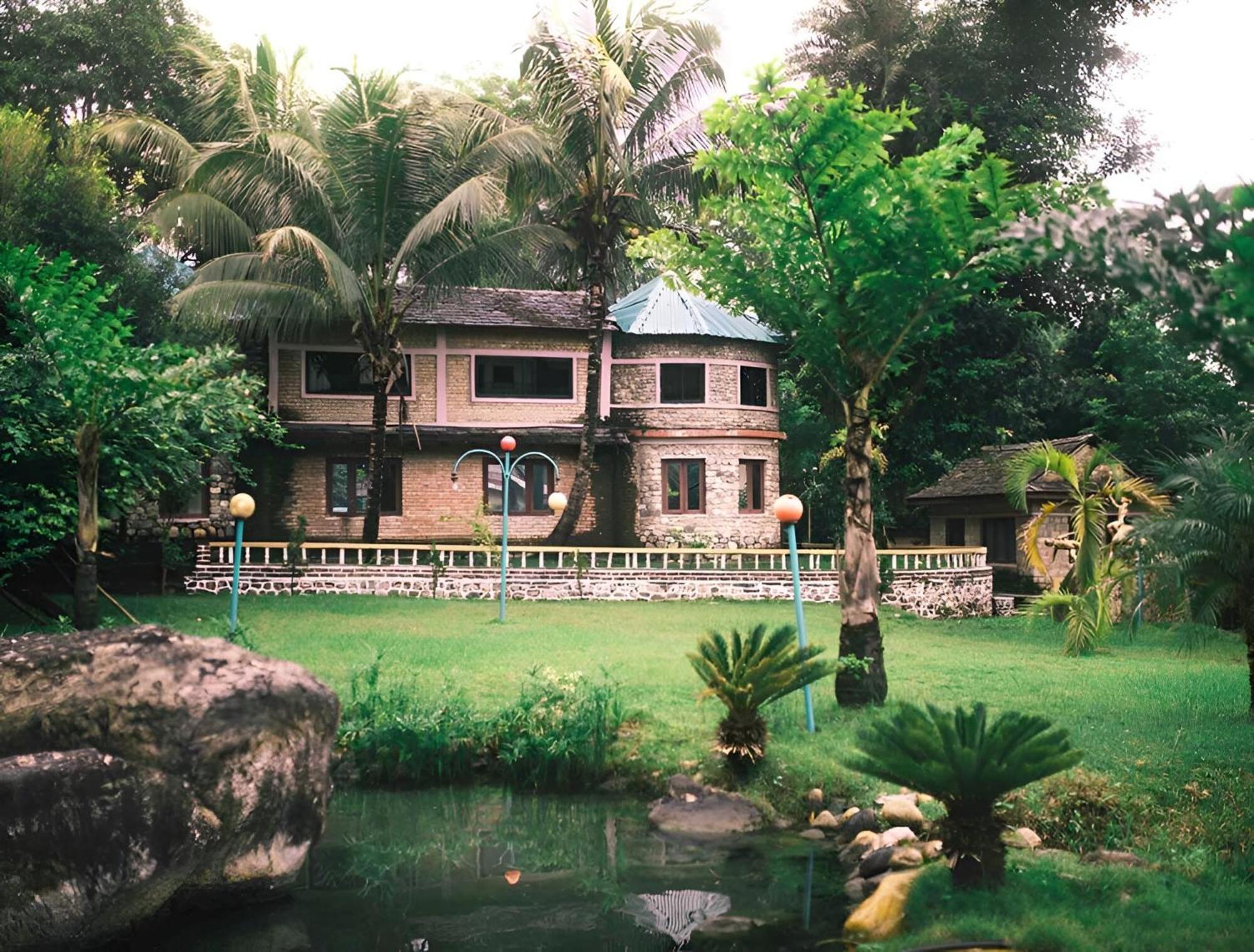 Presidency Resort Upardang Gadhi Buitenkant foto